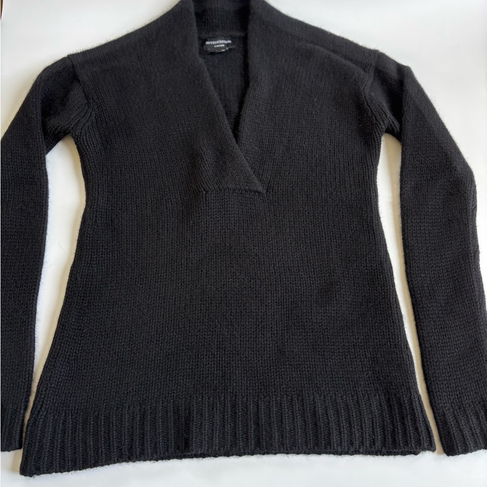 Sutton Studio Black 100% Cashmere V-Neck Sweater Size S